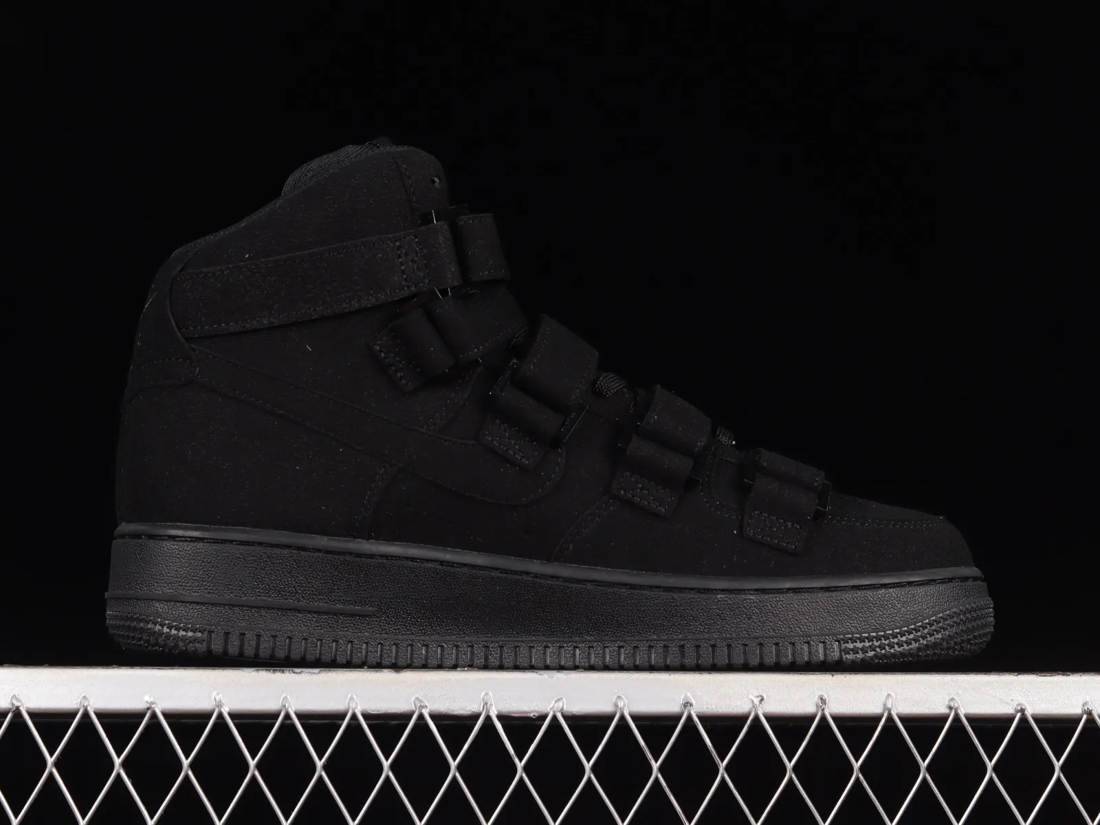 Billie Eilish x Nike Air Force 1 07 High Triple Black DM7926-400