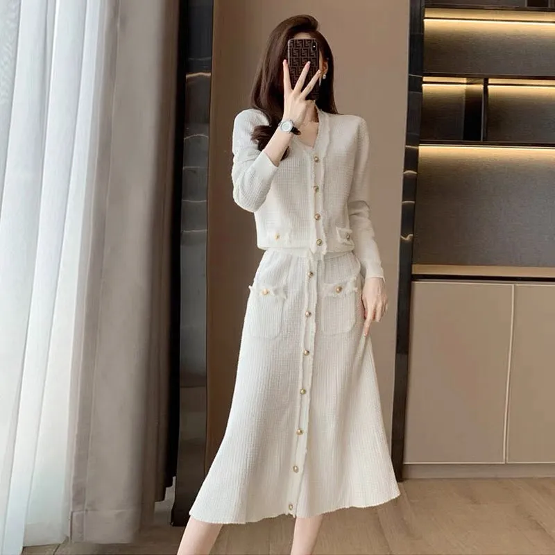 European station's new autumn clothing fashionable small fragrance style knitted sweater skirt slim and elegant retro European s