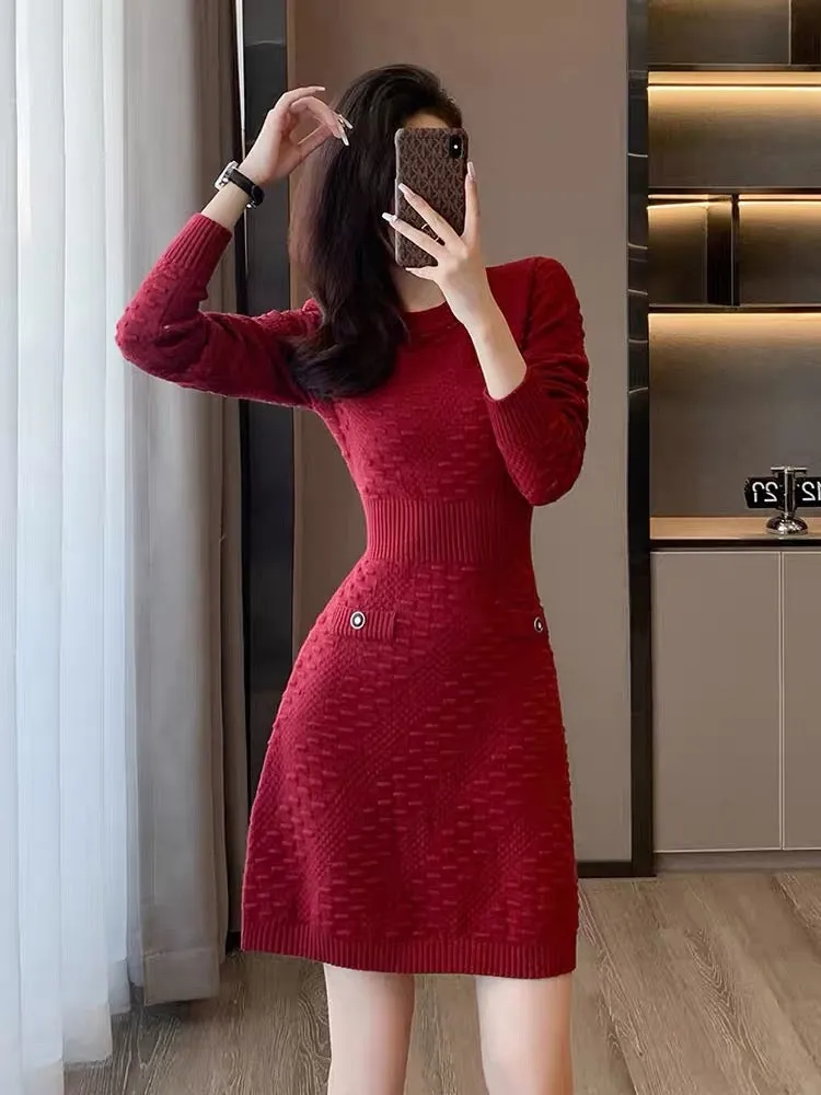 French retro autumn and winter new round neck long-sleeved knitted dress A-line skirt slimming outer bottoming sweater skirt for