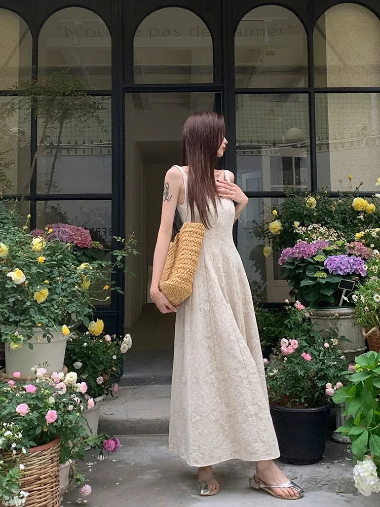 LINGLAI Linglai beige square collar sleeveless suspender dress women's summer French high-end slim vest long skirt