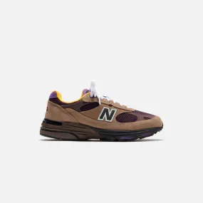 New Balance Made in USA 993 - Mushroom / Midnight Violet