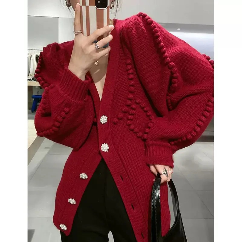 Niche design Christmas red sweater women's autumn and winter heavy industry temperament fashionable pearl spike ball sweater jac