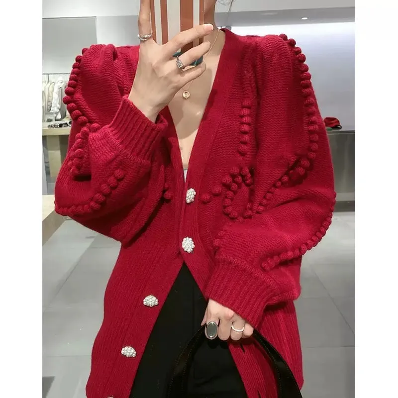 Niche design Christmas red sweater women's autumn and winter heavy industry temperament fashionable pearl spike ball sweater jac