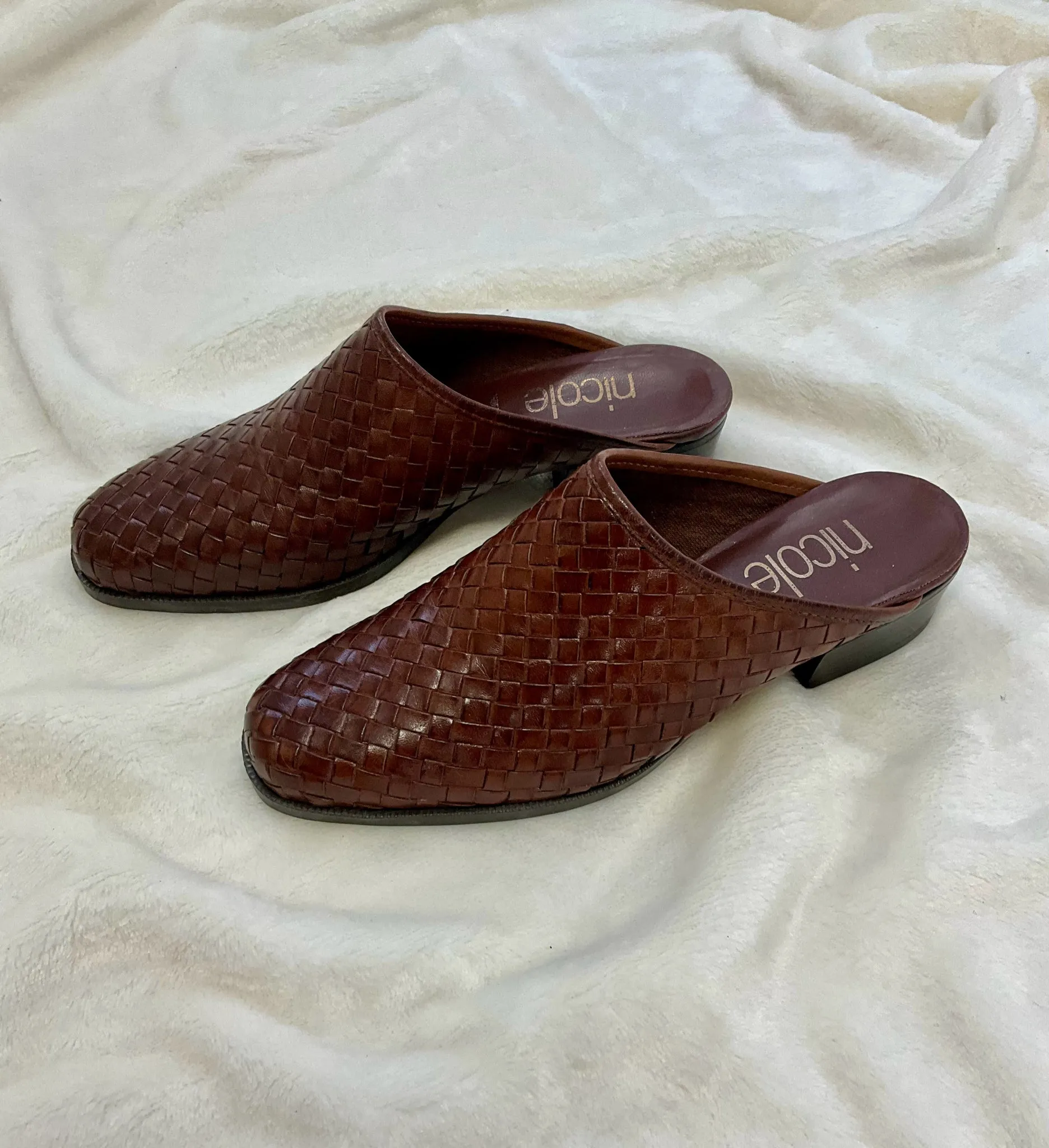 nicole   Nicole Shoe Size 5.5 Brown Woven Mules