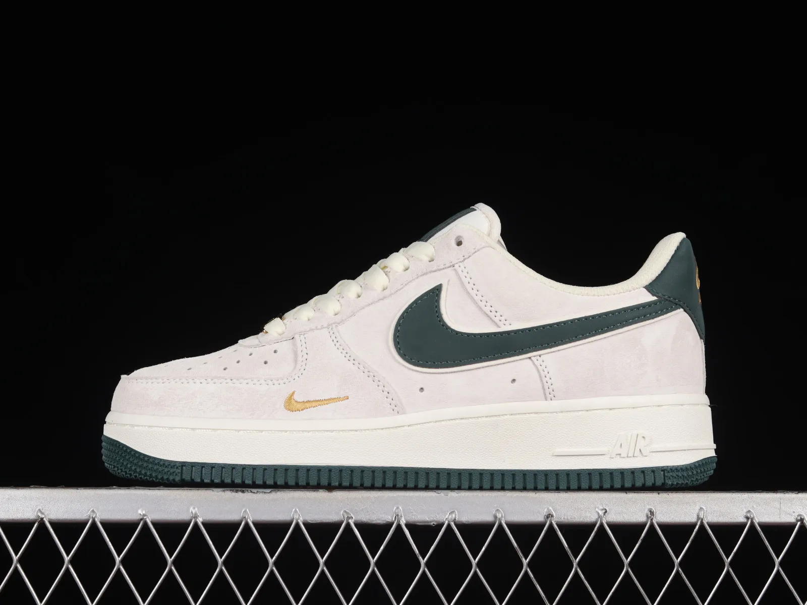 Nike Air Force 1 07 Low Dark Green White Gold KK5636-710