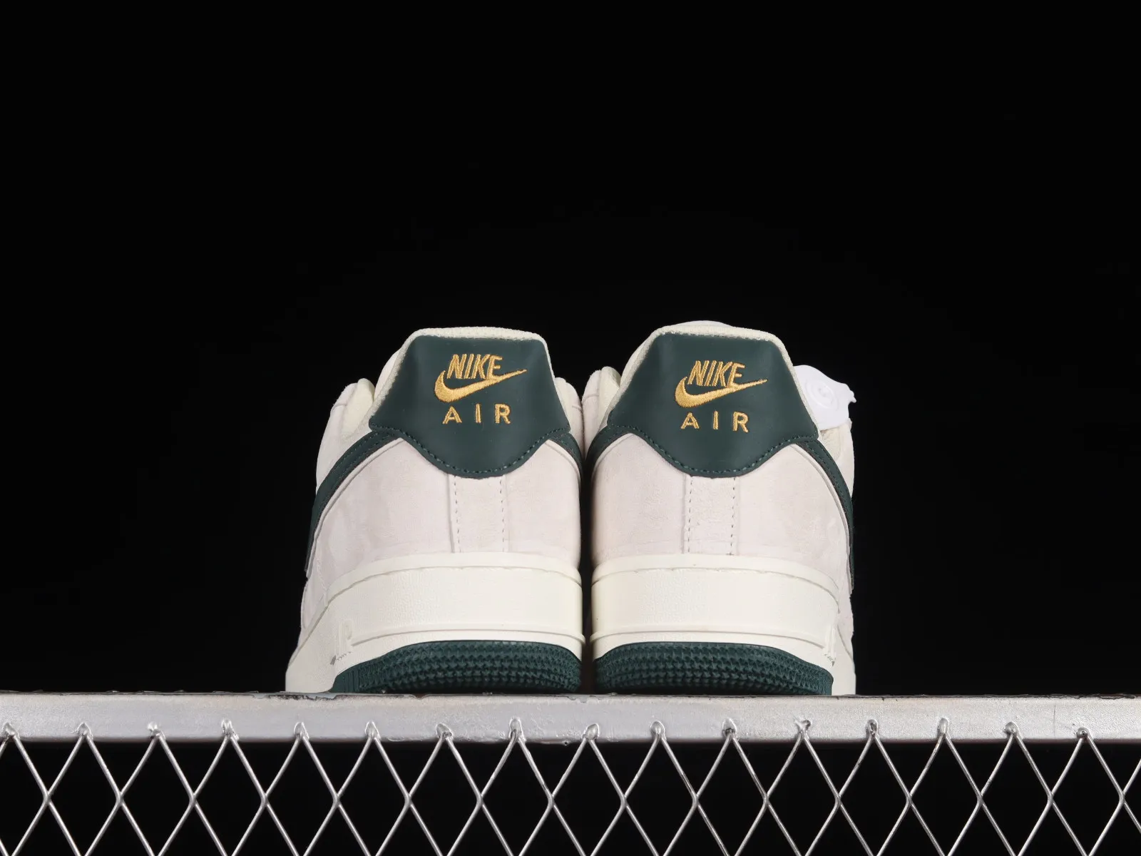 Nike Air Force 1 07 Low Dark Green White Gold KK5636-710