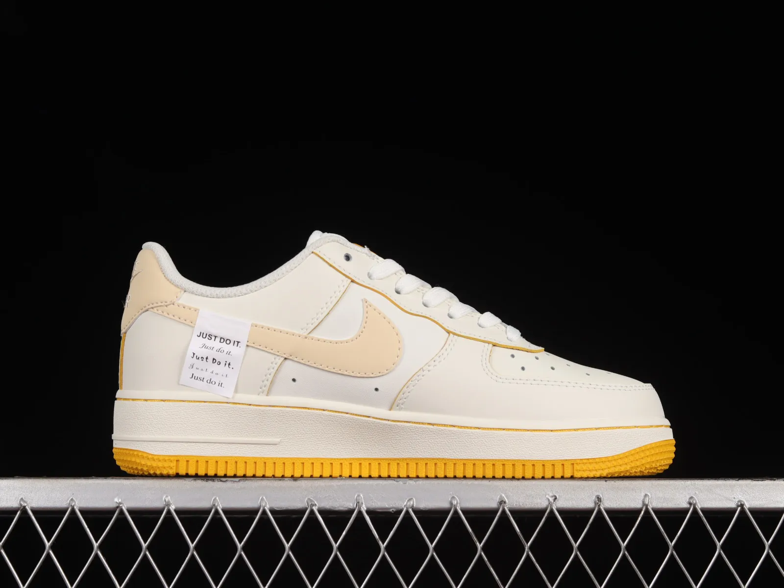 Nike Air Force 1 07 Low Egg Yolk Cream White FB1839-222