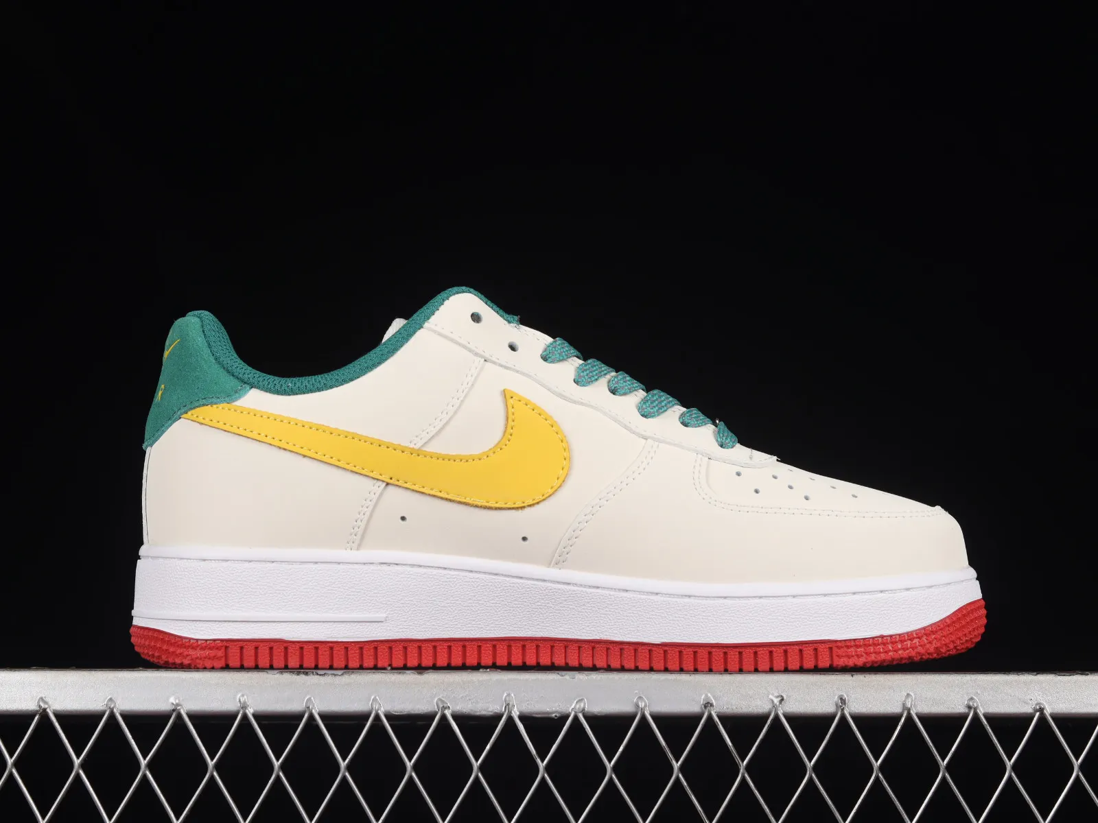 Nike Air Force 1 07 Low Green Gold White Red HX123-002