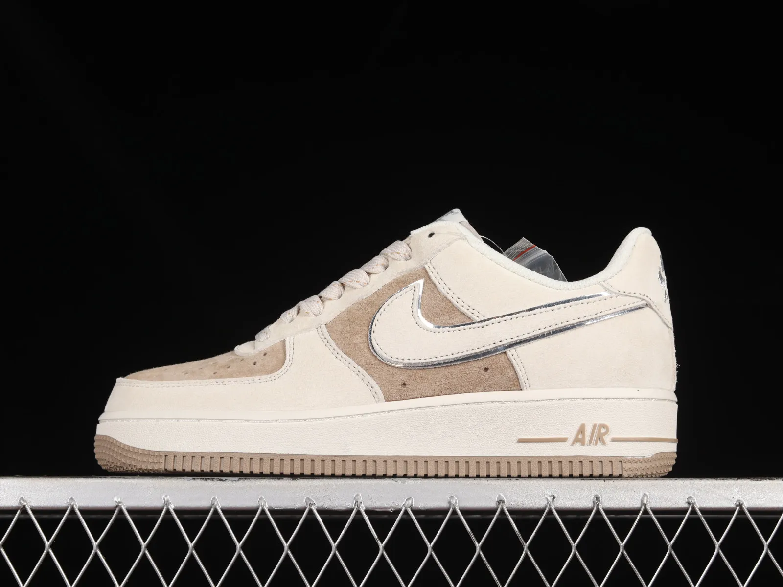 Nike Air Force 1 07 Low Khaki Cream White DQ3966-183