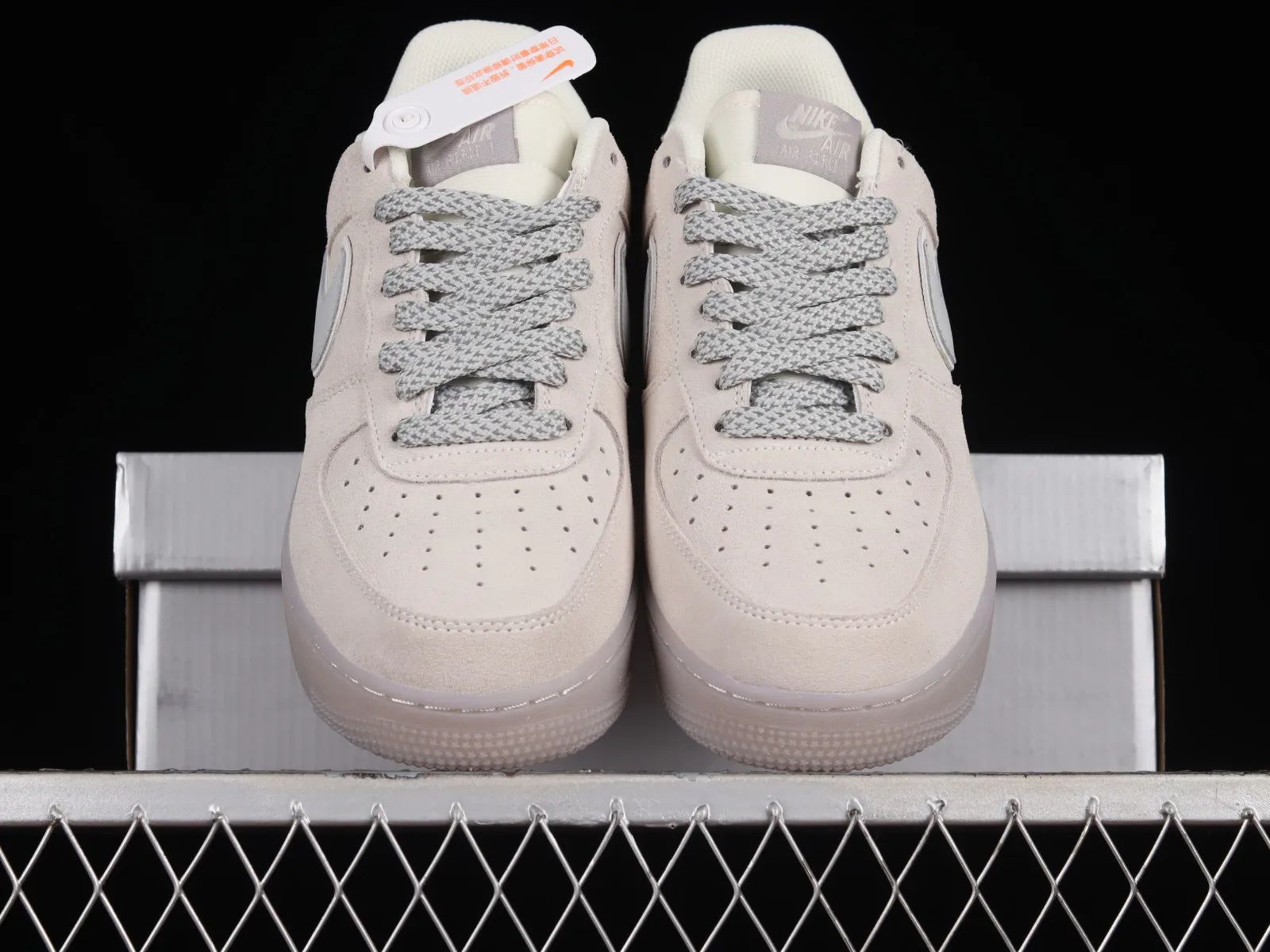 Nike Air Force 1 07 Low Suede Light Grey SI0820-605