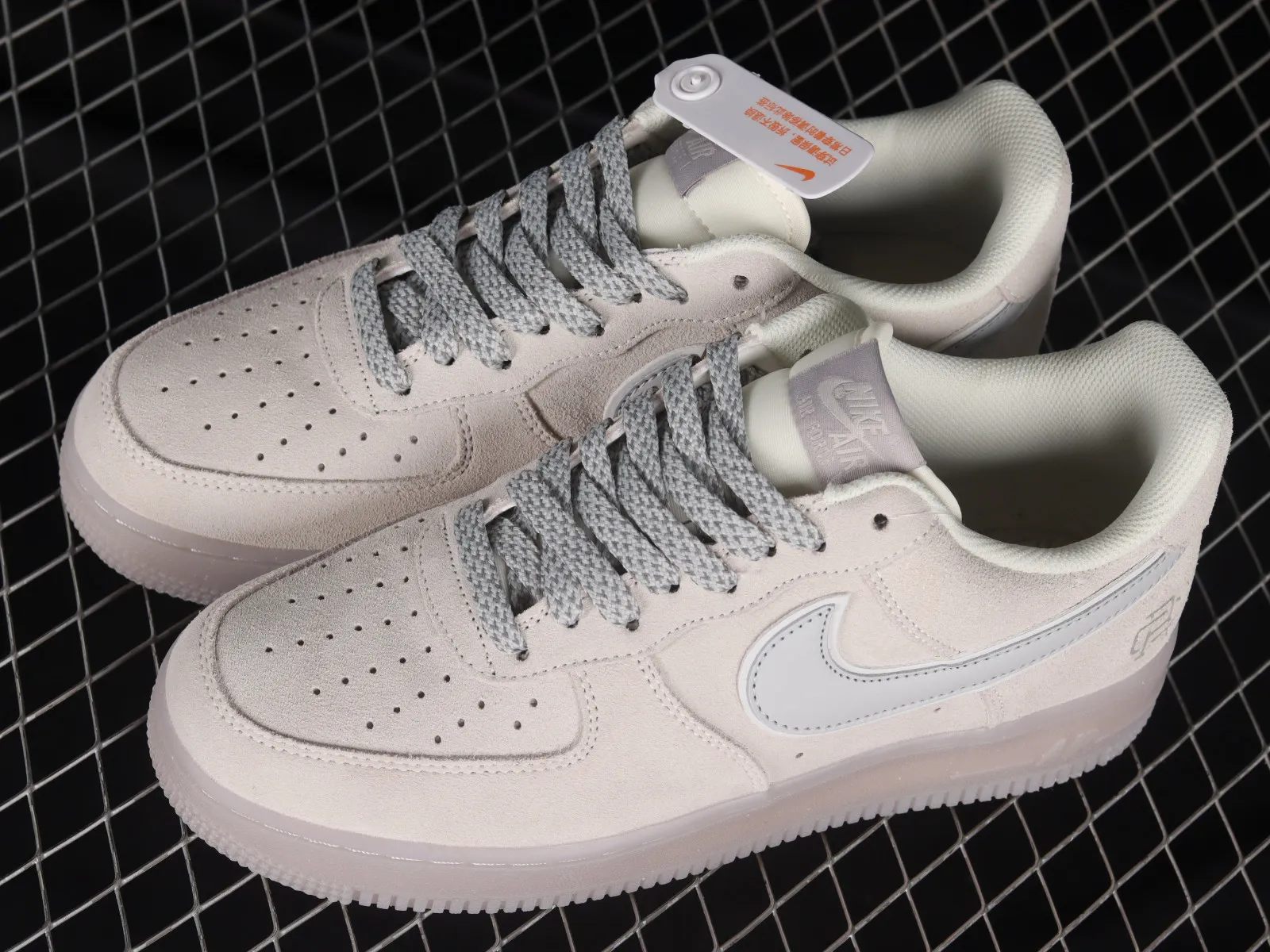 Nike Air Force 1 07 Low Suede Light Grey SI0820-605