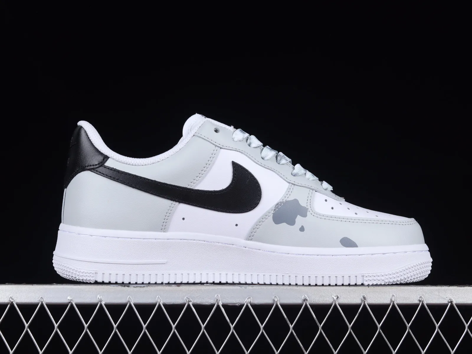 Nike Air Force 1 07 Low White Grey Black CW2288-665