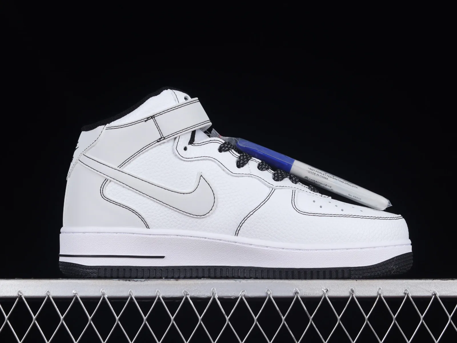 Nike Air Force 1 07 Mid White Black MK0619-222