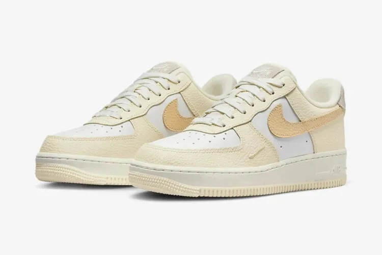 Nike Air Force 1 Low 07 Coconut Milk Summit White Sesame DX8953-100