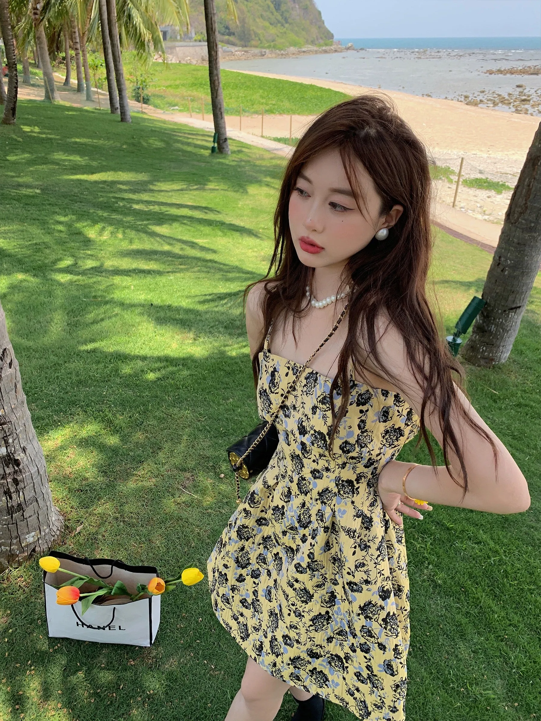 Summer Home 2024 Summer French Floral Vest Suspender High-end Jacquard Dress Short Skirt for Small Women