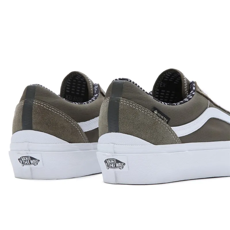 Vans Old Skool Gore-Tex Trainers Olive