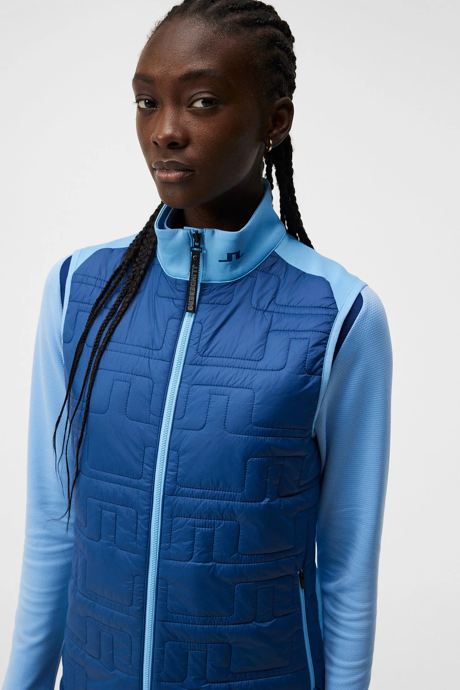 W Quilt Hybrid Vest / Estate Blue