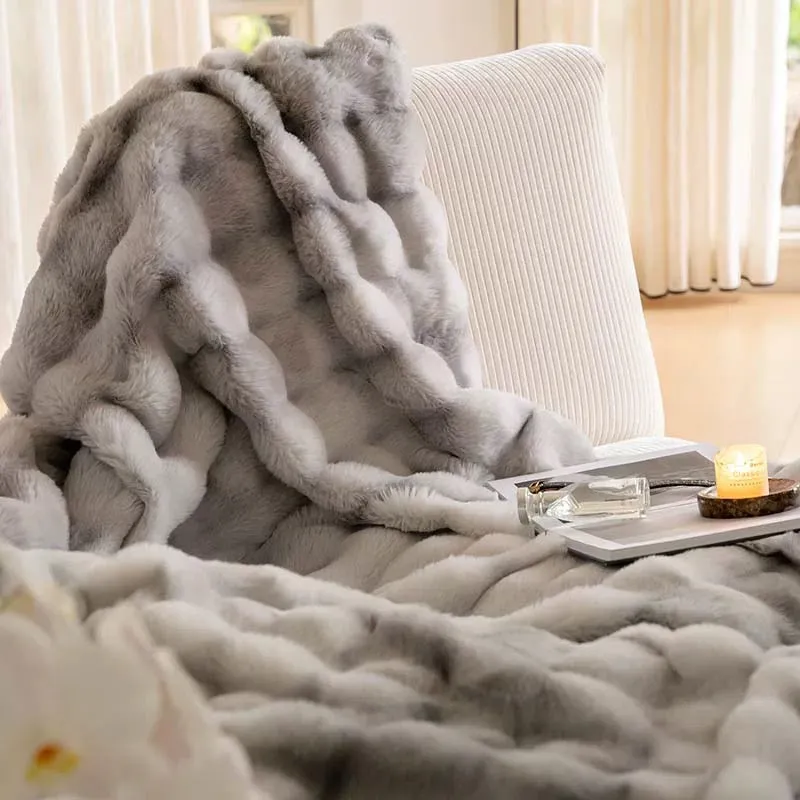 Winter thickened rabbit fur blanket leisure cover blanket light luxury high-end sofa blanket office nap blanket